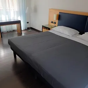  Apartment Luxury Station Italien