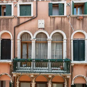  Apartment San Polo Canal View By Wonderful Italy Italien